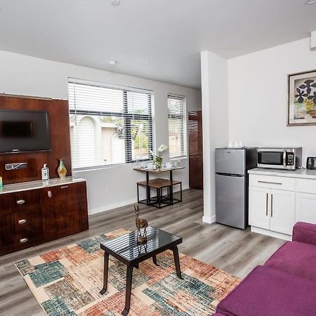 Prime Location - Awesome View -1 Bedroom Apartment San Diego Bagian luar foto