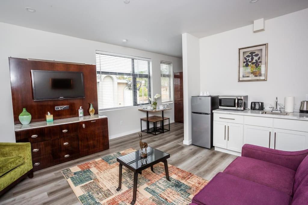 Prime Location - Awesome View -1 Bedroom Apartment San Diego Bagian luar foto