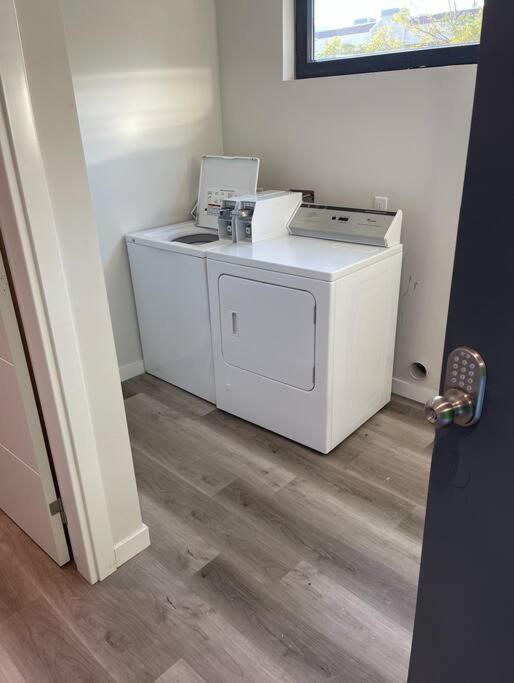 Prime Location - Awesome View -1 Bedroom Apartment San Diego Bagian luar foto