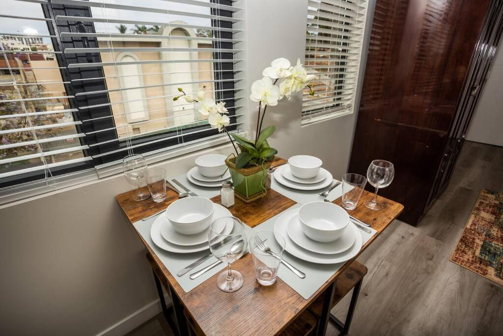 Prime Location - Awesome View -1 Bedroom Apartment San Diego Bagian luar foto